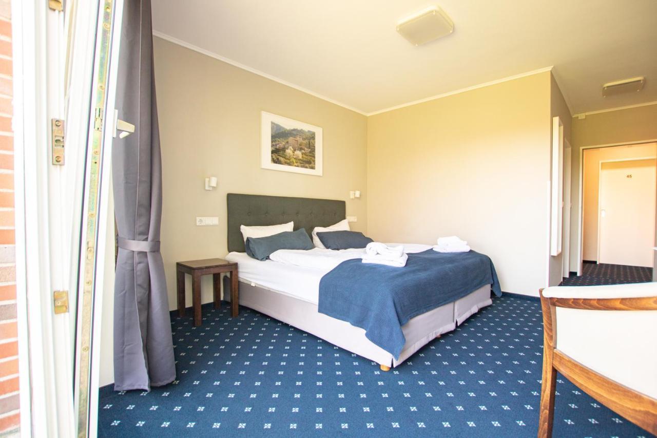 El Capitan Naehe Movie Park Hotel Шермбек Екстериор снимка